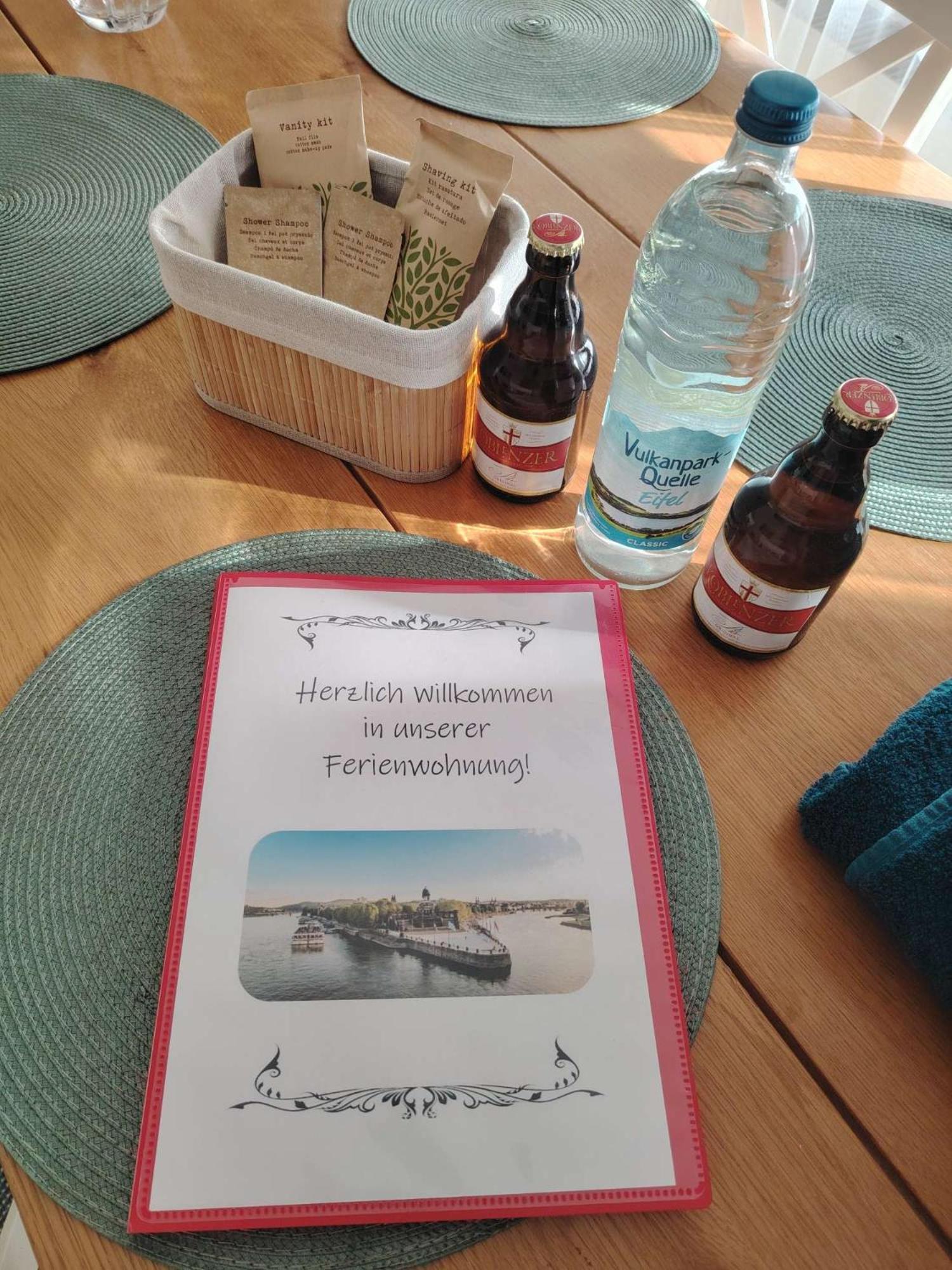 Koblenzliebe Rhein Ferienwohnung 3-Zimmer Garten Parking 科布倫茨 外观 照片